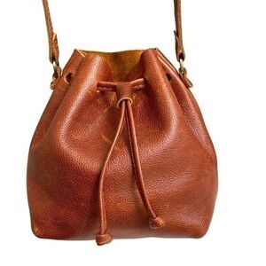 Portland leather brown drawstring crossbody bag rare